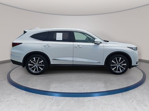Certified 2026 Acura MDX FWD w/ Technology Package image 4