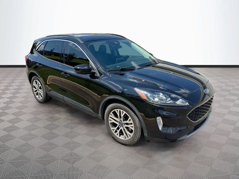 Used 2022 Ford Escape SEL w/ Technology Package FWD image 3
