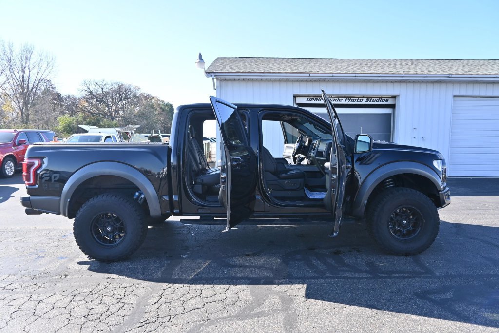 Used 2018 Ford F150 Raptor w/ Equipment Group 802A Luxury AWD/4WD image 52