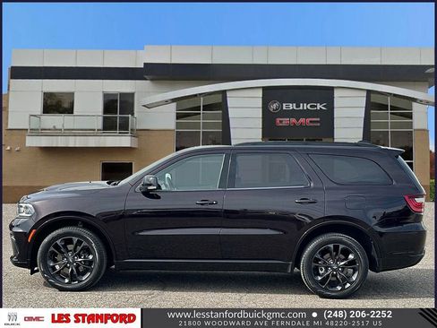 Used 2024 Dodge Durango GT image 2