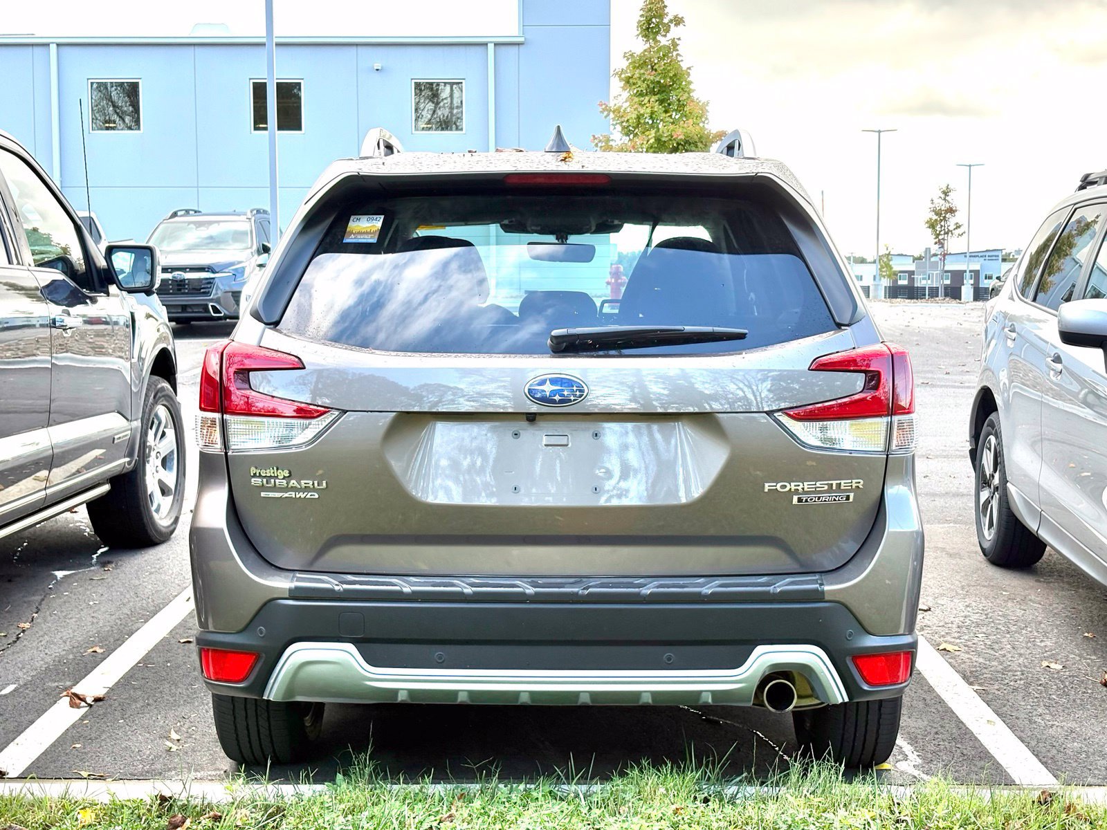 Used 2023 Subaru Forester Touring w/ Popular Package #3 AWD/4WD image 5