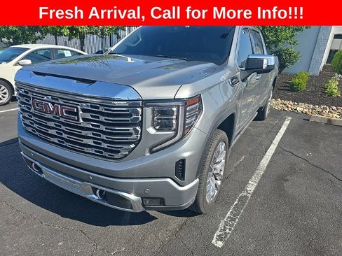 Used 2023 GMC Sierra 1500 Denali w/ Denali Reserve Package AWD/4WD image 3