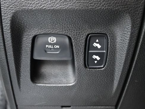 Used 2019 RAM 1500 Limited w/ Advanced Safety Group image 25