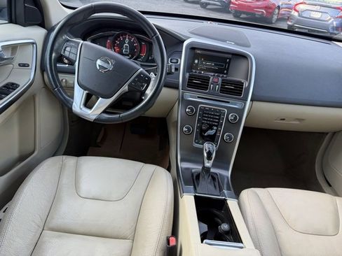 Used 2014 Volvo XC60 T6 image 14