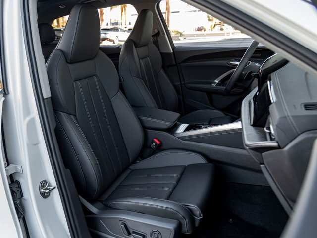 Used 2025 Audi Q5 Premium Plus AWD/4WD image 25