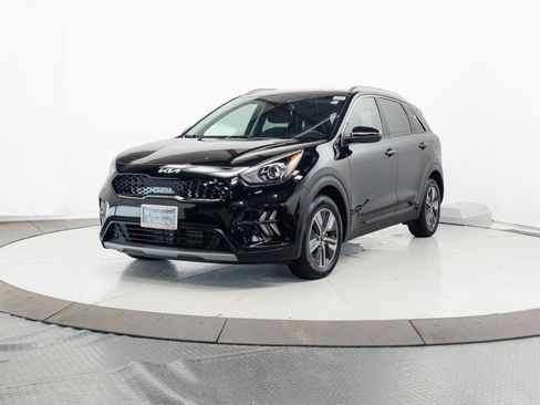 Used 2022 Kia Niro LXS FWD image 3