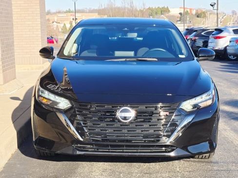 Used 2024 Nissan Sentra SR image 2