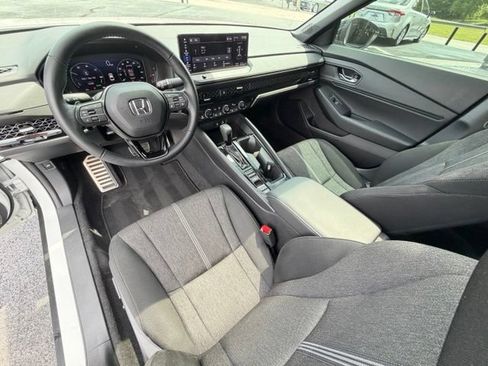 Used 2023 Honda Accord Sport image 18