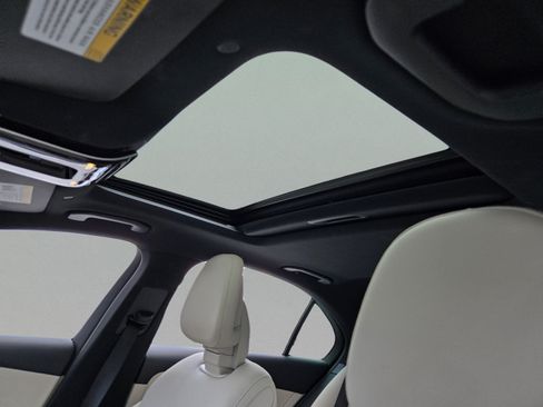 Used 2023 Mercedes-Benz C 300 Sedan image 17
