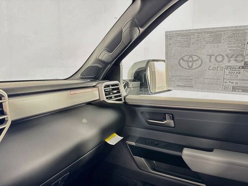 New 2026 Toyota Tundra Limited AWD/4WD image 33