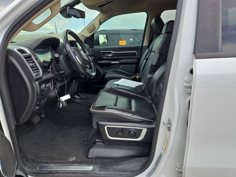 Used 2019 RAM 1500 Laramie AWD/4WD image 11