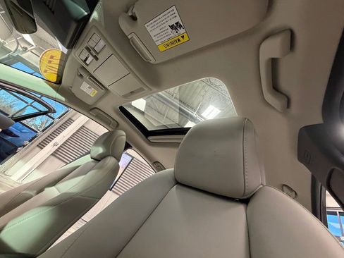 Used 2022 MAZDA MAZDA3 s image 9