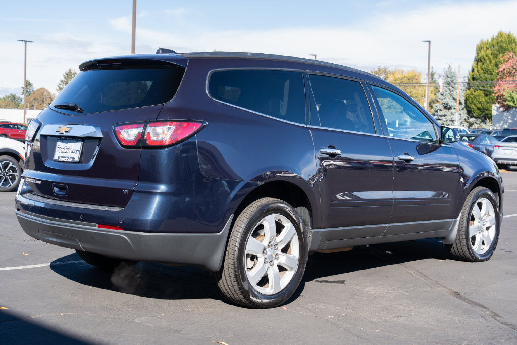 Used 2017 Chevrolet Traverse LT w/ Style and Technology Package AWD/4WD image 6