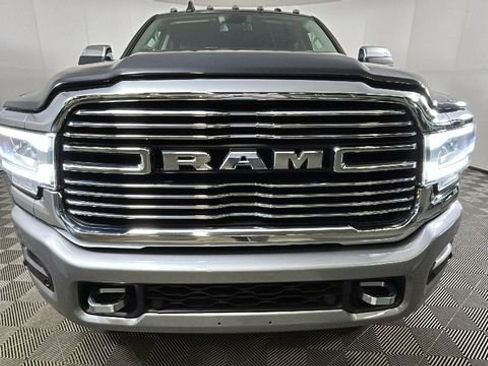 Used 2022 RAM 3500 Laramie AWD/4WD image 8