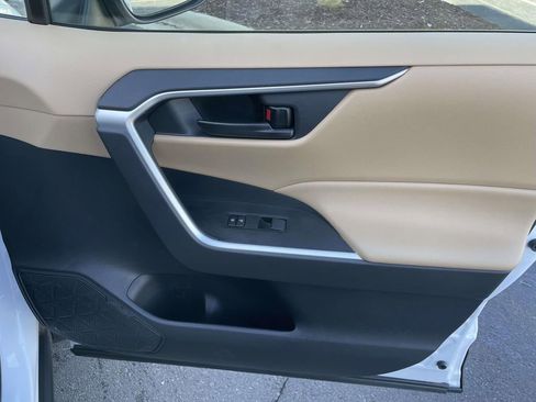 Used 2025 Toyota RAV4 LE image 45