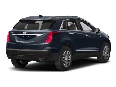 Used 2018 Cadillac XT5 Luxury w/ Driver Awareness Package AWD/4WD image 2