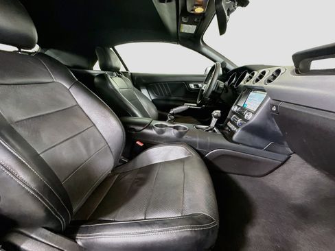 Used 2019 Ford Mustang Premium RWD image 27