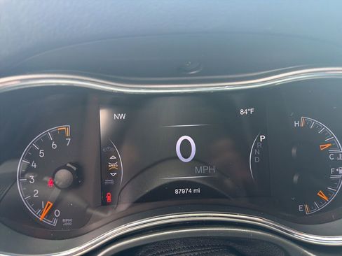 Used 2020 Jeep Grand Cherokee Overland AWD/4WD image 55