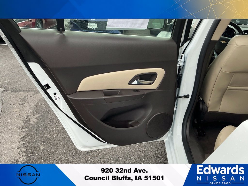 Used 2015 Chevrolet Cruze LT FWD image 9
