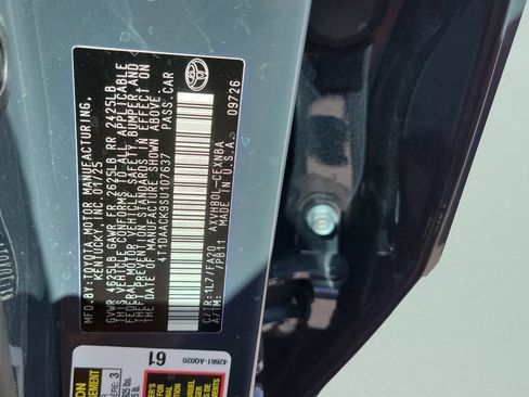 Used 2025 Toyota Camry LE w/ Convenience Package image 37