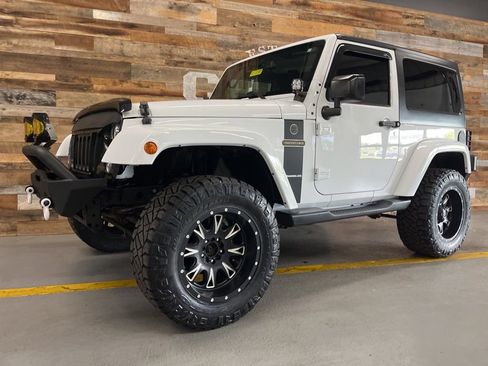 Used 2017 Jeep Wrangler Sport AWD/4WD image 16