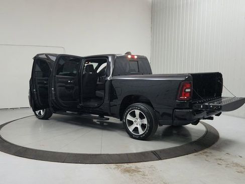 Used 2025 RAM 1500 Tradesman AWD/4WD image 13