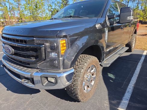 Used 2020 Ford F250 Lariat w/ Lariat Value Package image 7