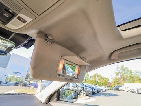 Used 2017 Acura TLX w/ Technology Package image 51