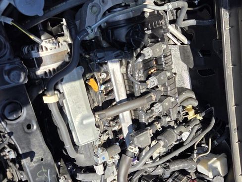 Used 2024 Nissan Kicks S FWD image 19