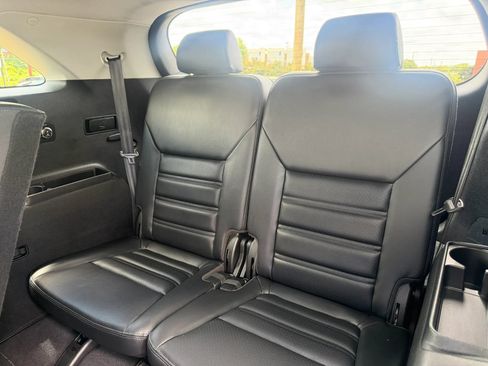 Used 2018 Kia Sorento EX FWD image 16