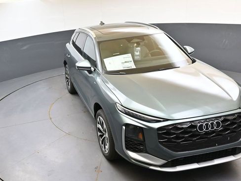 New 2026 Audi Q3 quattro 2.0T AWD/4WD image 52