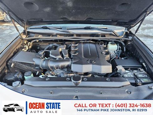 Used 2017 Toyota 4Runner SR5 image 19