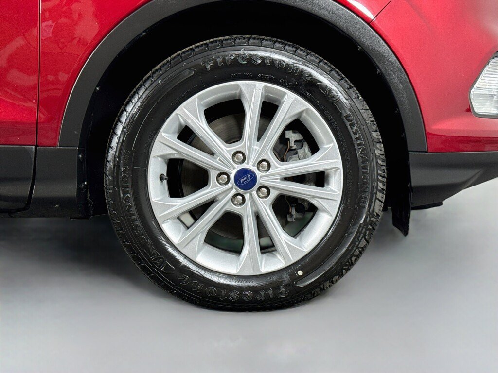 Used 2018 Ford Escape SE w/ SE Sync 3 Package AWD/4WD image 40