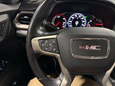 Used 2021 GMC Acadia Denali w/ Denali Ultimate Package AWD/4WD image 21