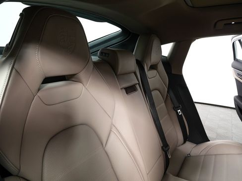 New 2026 Porsche Panamera image 23
