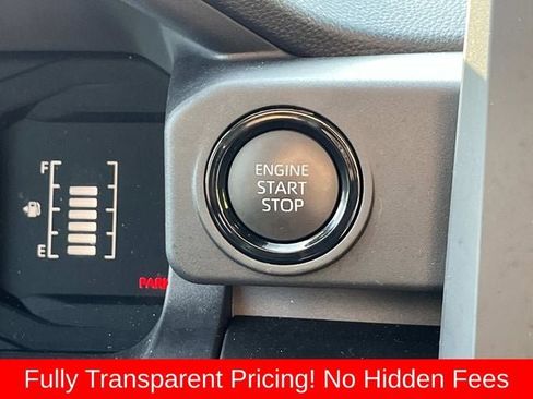 Used 2025 Toyota Tacoma SR AWD/4WD image 31