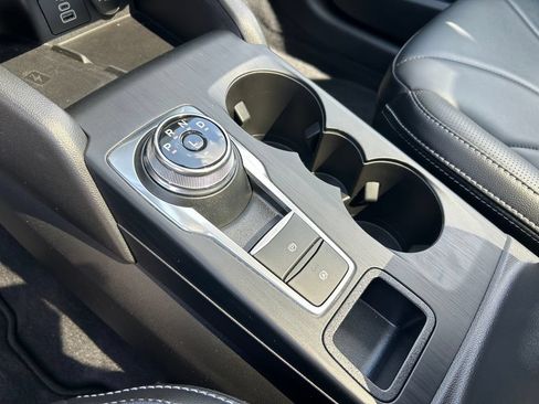 Used 2025 Ford Escape SE w/ PHEV Premium Package FWD image 25