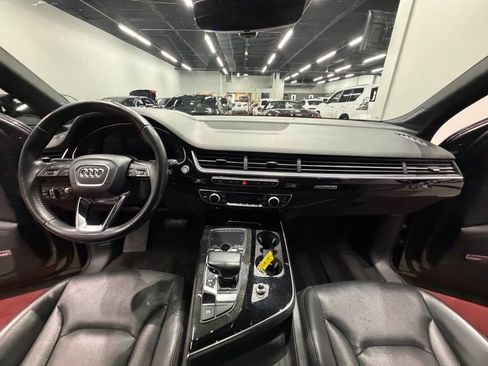 Used 2018 Audi Q7 3.0T Prestige AWD/4WD image 40