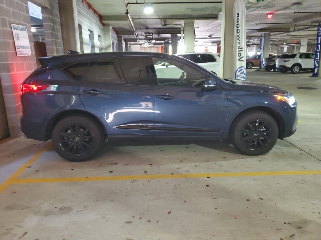 Used 2025 Acura RDX SH-AWD image 6