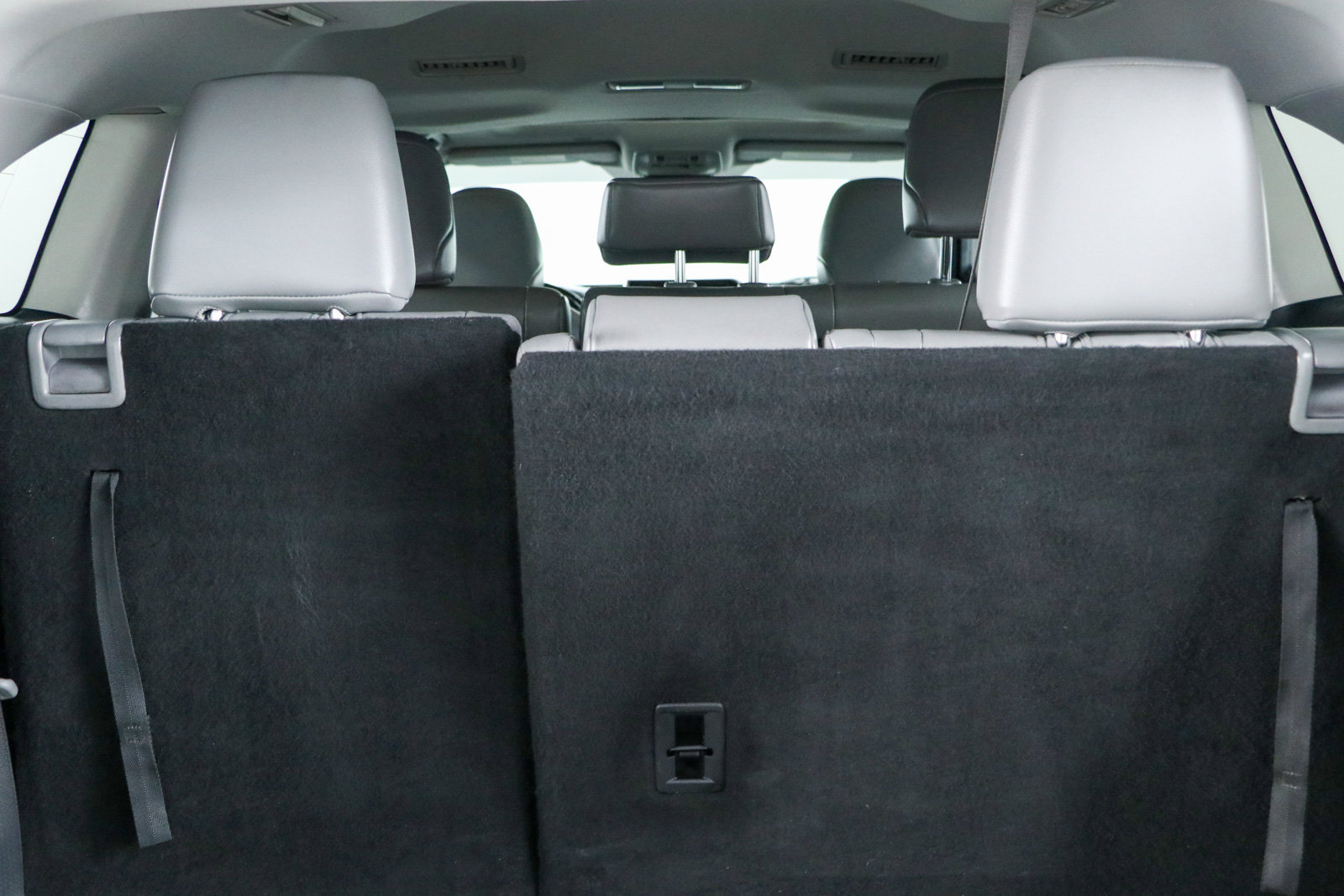 Used 2022 Toyota Highlander XLE FWD image 31