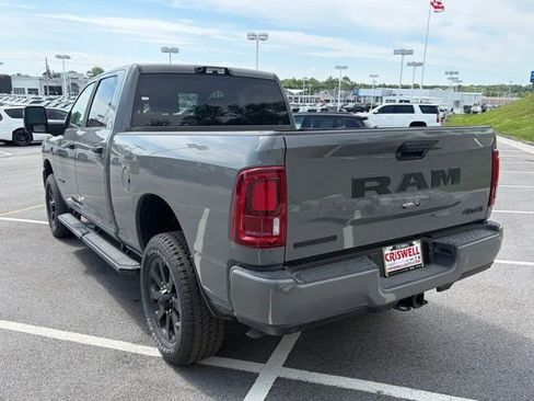 New 2026 RAM 2500 Big Horn AWD/4WD image 5