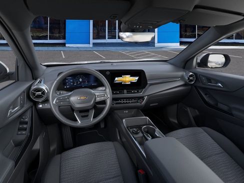 New 2026 Chevrolet Equinox LT w/ Safety and Technology Package image 15