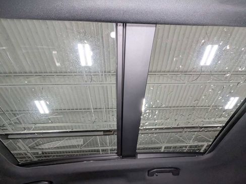 Certified 2026 Mercedes-Benz GLC 300 4MATIC image 17