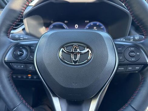 Used 2025 Toyota RAV4 XSE w/ Premium Package AWD/4WD image 17