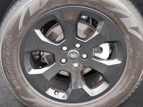 Certified 2025 Land Rover Defender 110 S image 7