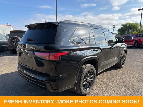 Used 2024 Toyota Sequoia Platinum image 7