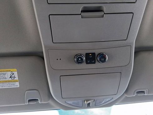 Used 2015 Nissan Armada SV image 7