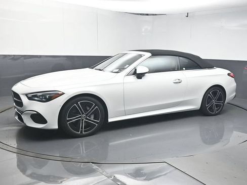 Used 2026 Mercedes-Benz CLE 300 4MATIC Cabriolet image 47