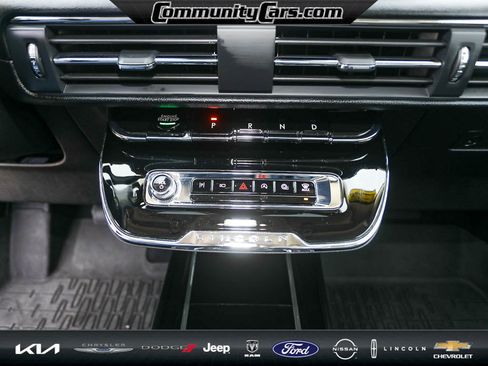 Certified 2023 Lincoln Corsair Reserve w/ Equipment Group 202A image 19