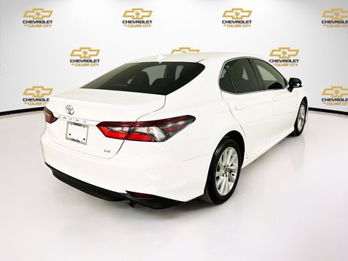 Used 2021 Toyota Camry LE w/ Carpet Mat Package (TMS) image 7
